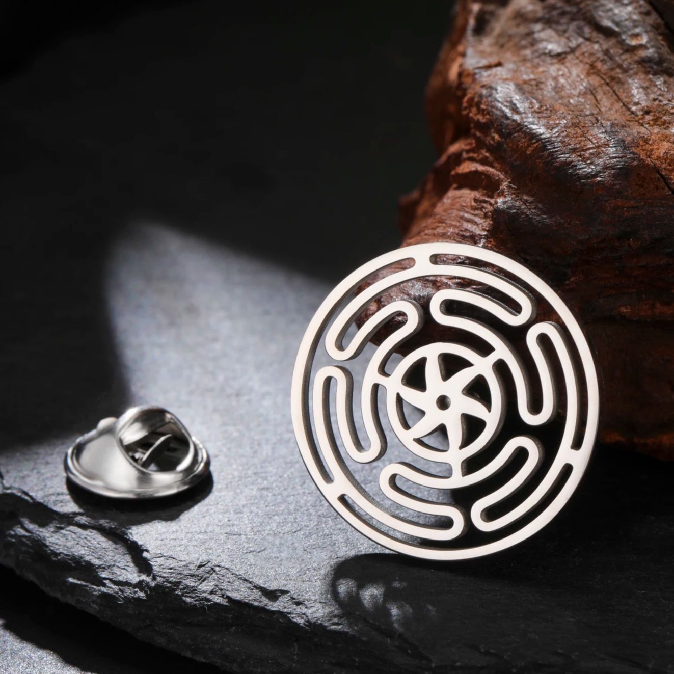 Skyrim Wheel Of Hecate Pin Bro - đánh giá và giá Vintage Fashion Wheel